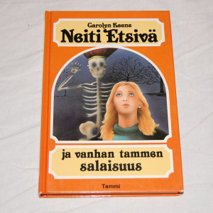 Carolyn Keene Neiti Etsivä ja vanhan tammen arvoitus